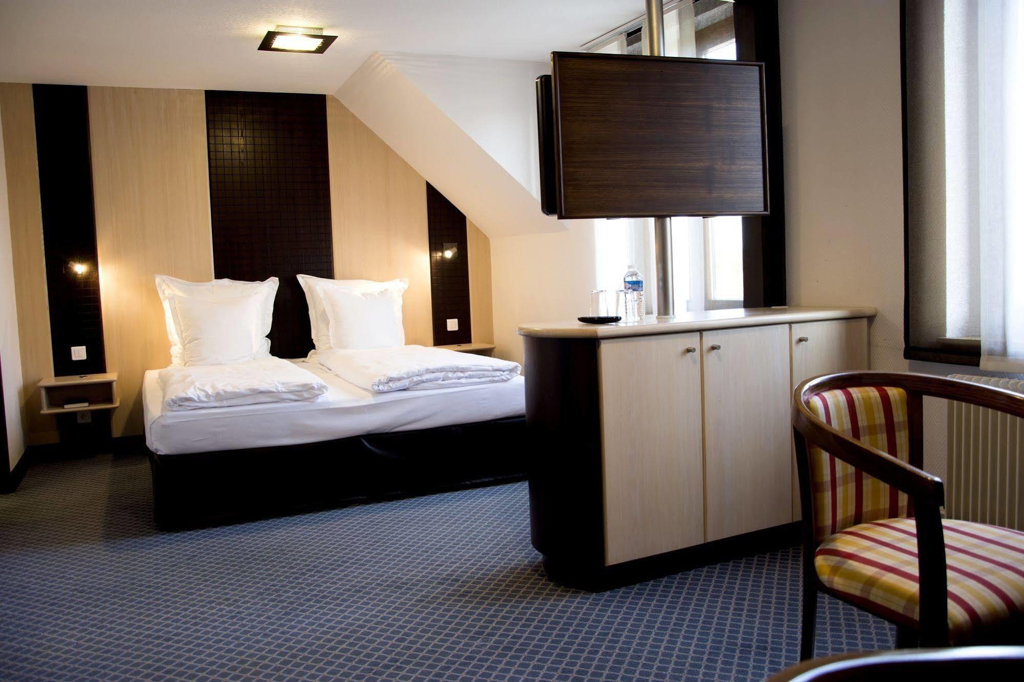 Hotel Spa Et Restaurant Au Chasseur Birkenwald Kültér fotó