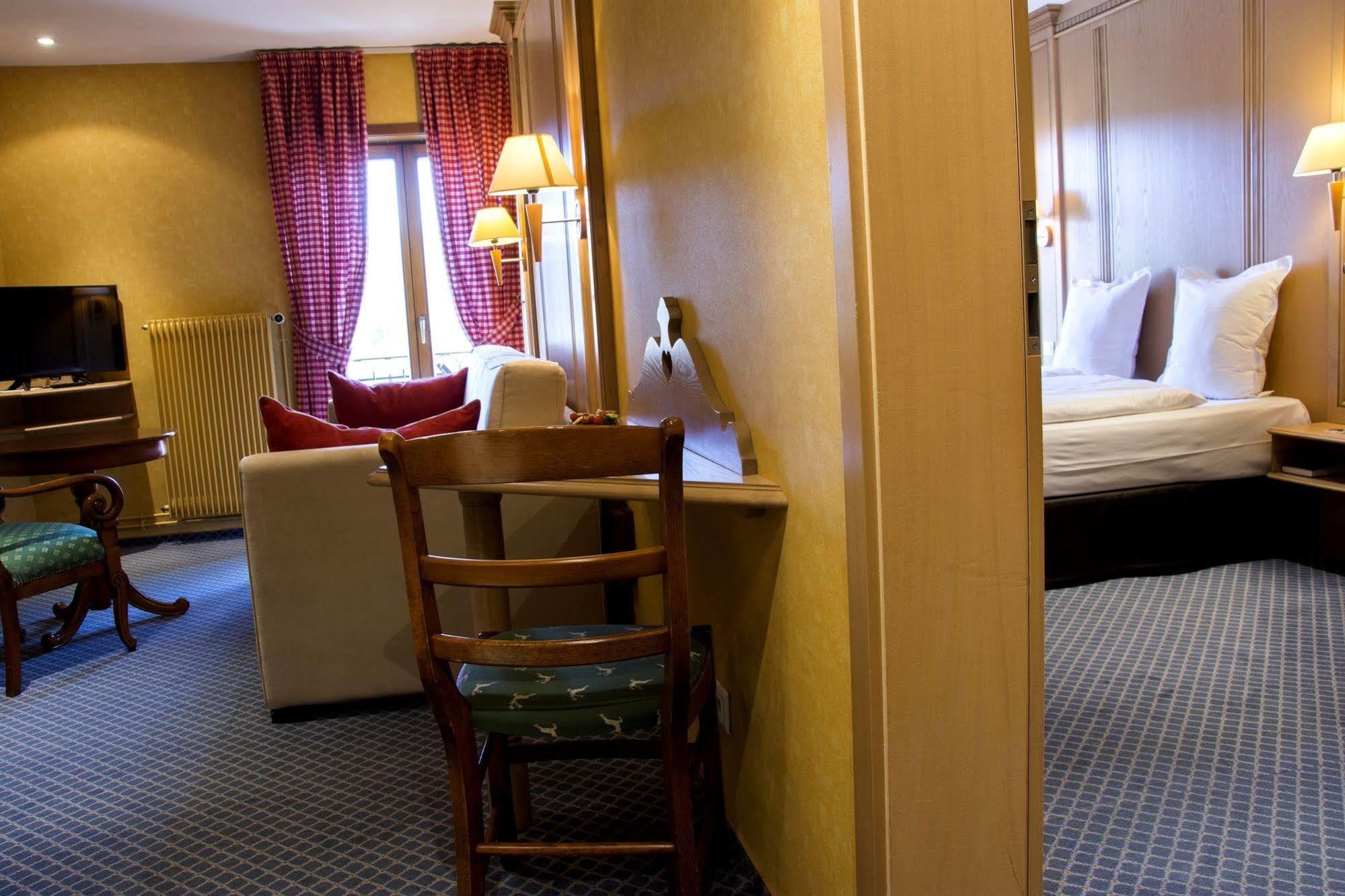 Hotel Spa Et Restaurant Au Chasseur Birkenwald Kültér fotó
